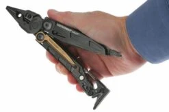Leatherman MUT (Military Utility Tool) Black EOD -Knife LE6096 BKMNS 08 leatherman mut black eod le6096 bkmns d8