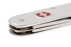 Victorinox Cadet Silver -Knife VI5V0 2601 26 05 victorinox vi5v0 2601 26 cadet alox d5