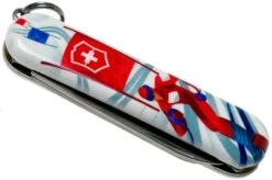 Victorinox Classic SD Ski Race Limited Edtion 2020 0-6223-L2008 Swiss Pocket Knife -Knife VT0 6223 L2008 04 victorinox